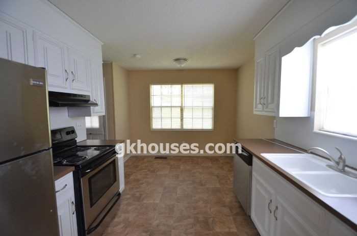 305 Westchester Dr - Photo 3 of 22