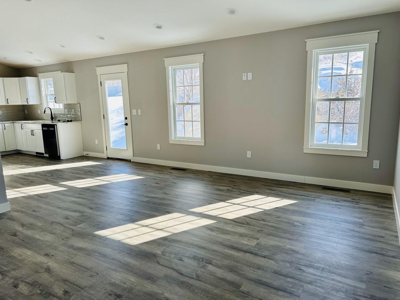 2607 W Saint Patrick St #1 - Photo 5 of 25