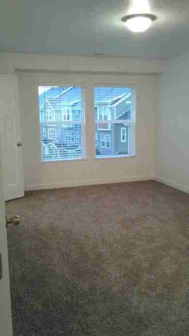 688 E 380 N #1 - Photo 4 of 8