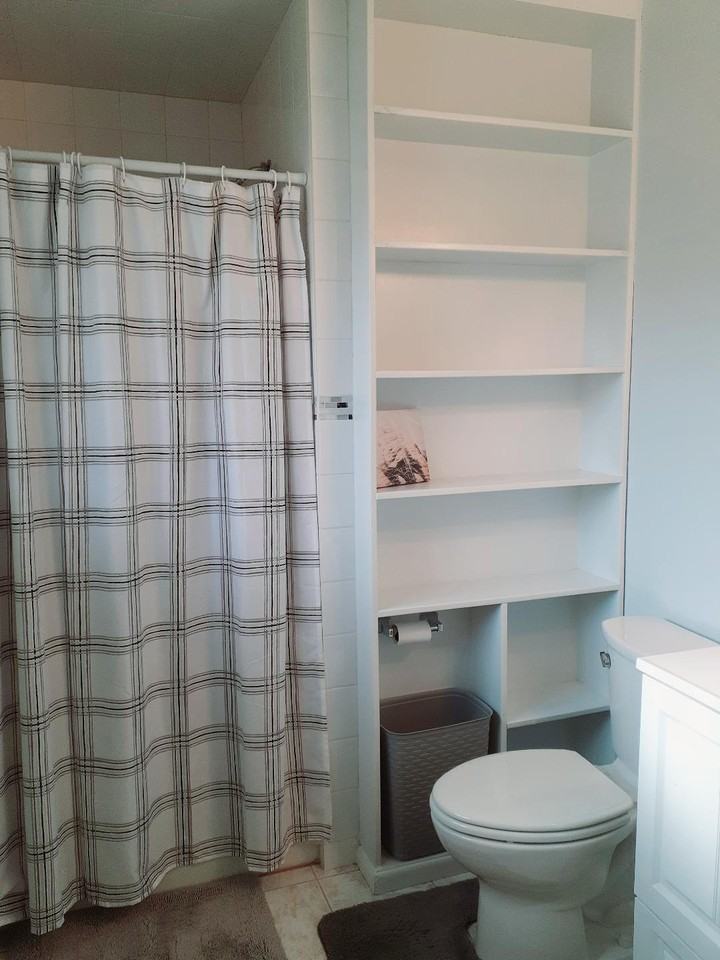 729 Omaha St Ne #NA - Photo 2 of 5