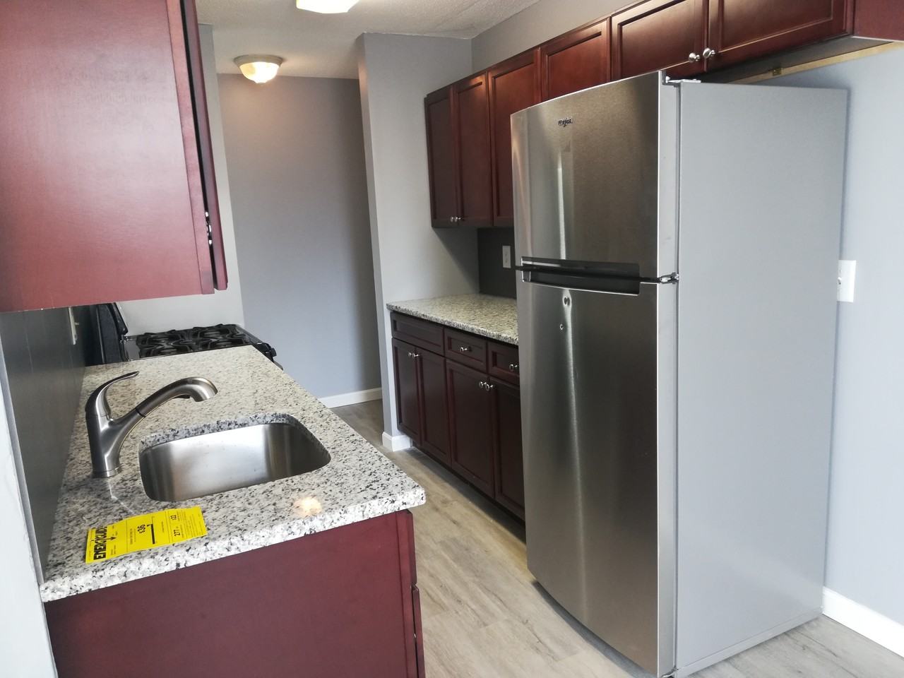 16 Shrewsbury Green Dr #16 - Photo 7 of 11