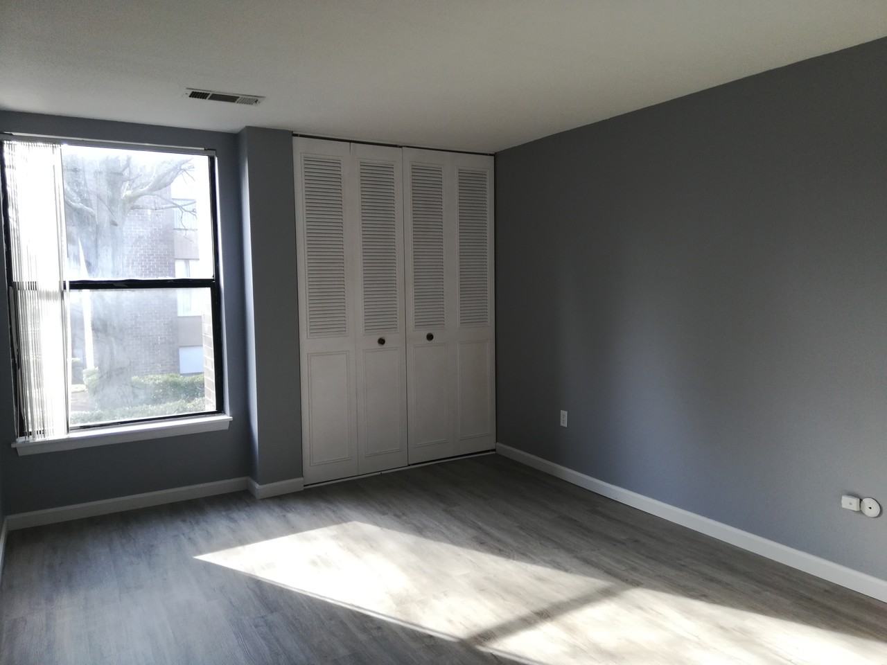 16 Shrewsbury Green Dr #16 - Photo 4 of 11