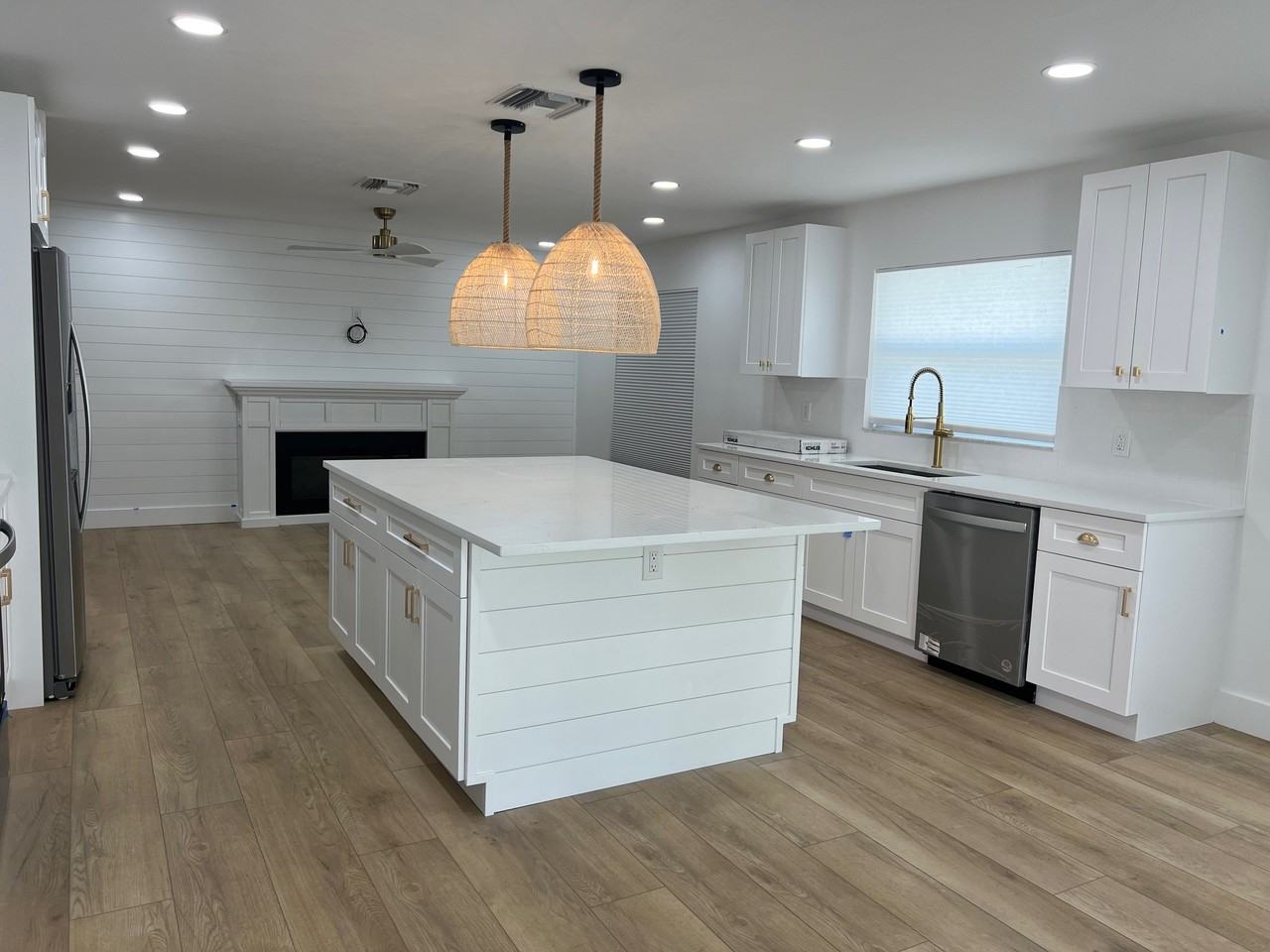 673 107th Ave N #1 - Photo 4 of 14