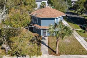 featured image of 55 E 9th St #1