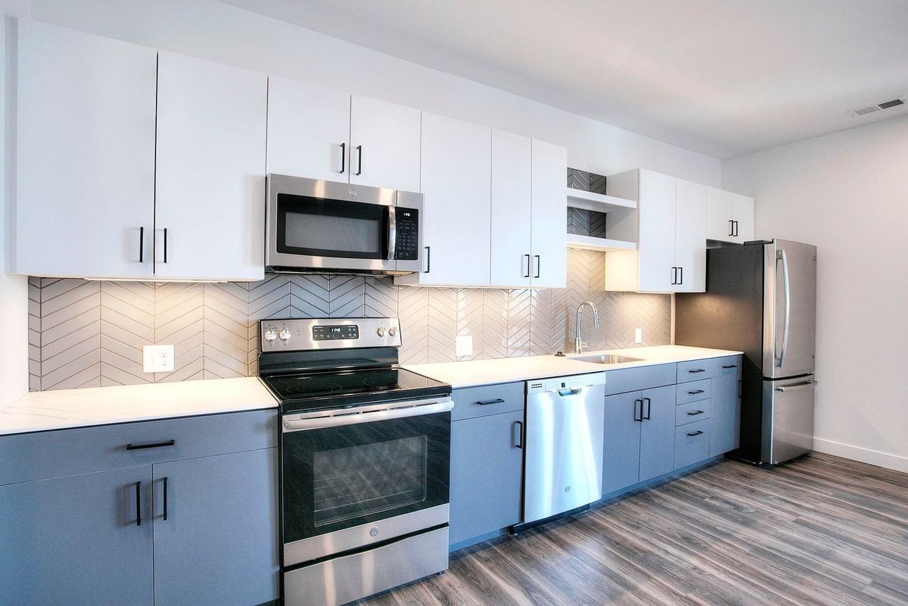 Corner Apartments - Photo 7 of 50