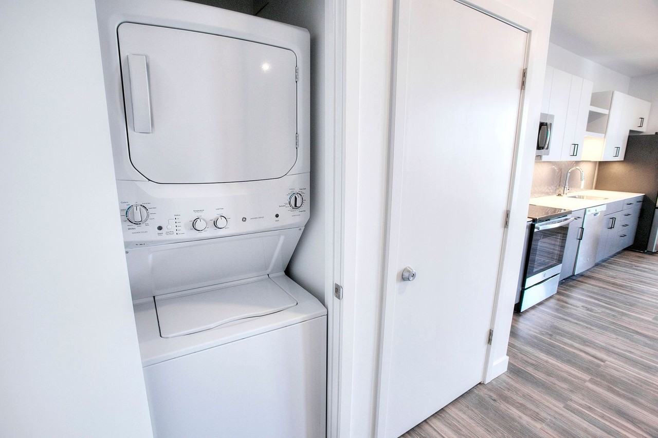 Corner Apartments - Photo 3 of 50