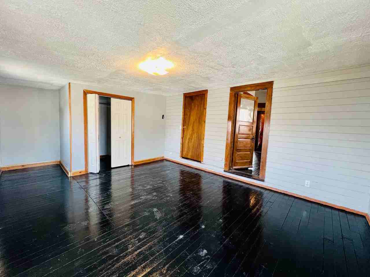 4265 E 128th St, Cleveland, OH 44105 - Photo 3 of 19