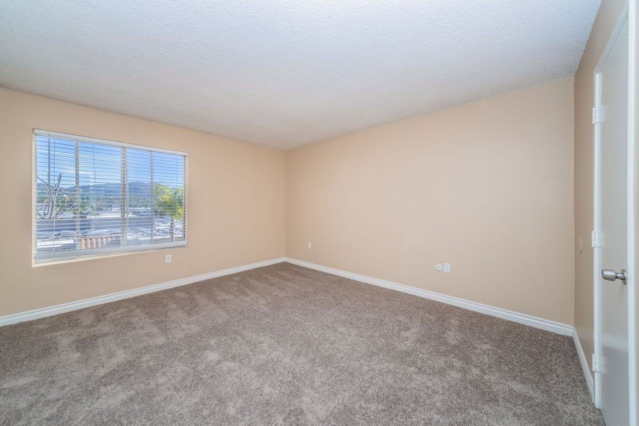 1370 Calle Jules - Photo 6 of 23