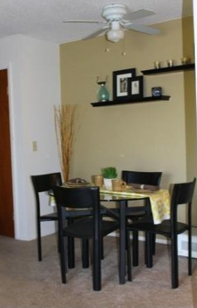 Williamsburg Apartments - Photo 7 of 11