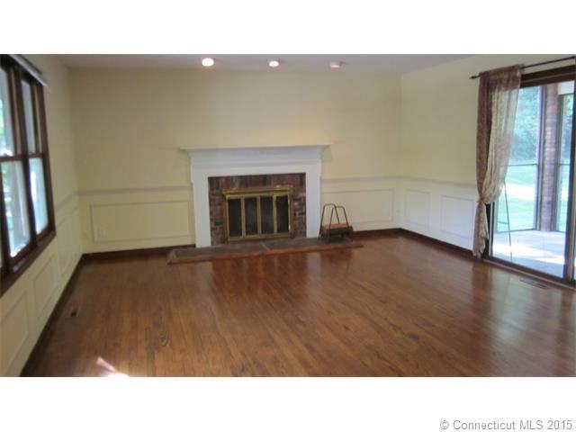 18 Tulip Tree Ln - Photo 3 of 12
