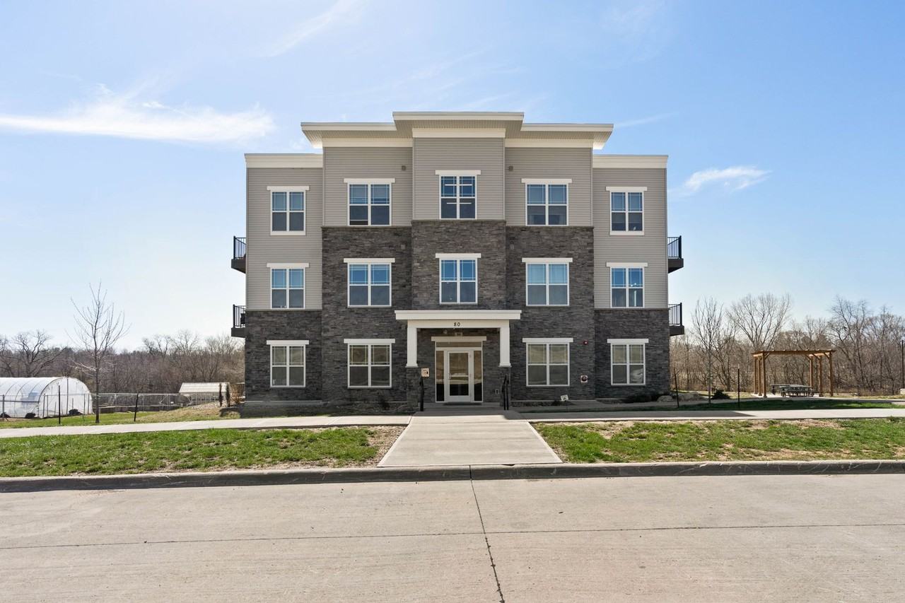 80 Gathering Place Ln #207 - Photo 2 of 20