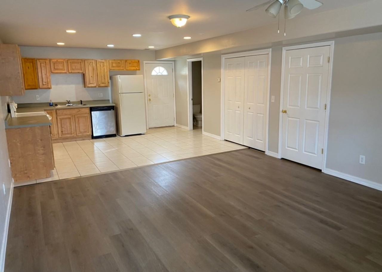 Co Adams St - Photo 3 of 11