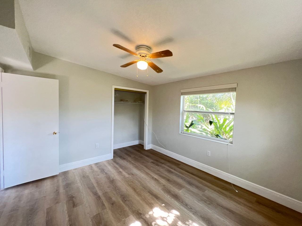 6511 Seminole Dr - Photo 6 of 36