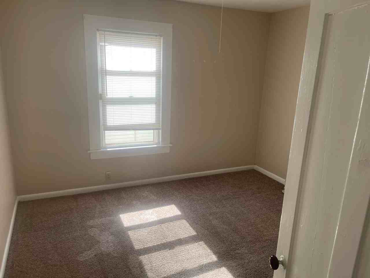 12-14 Erin Street - Red Pod - Photo 3 of 9