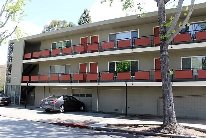 1501 Carmelita Ave - Photo 2 of 16