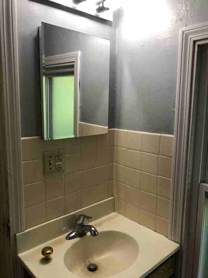 708 Chicago Avenue - Photo 3 of 8