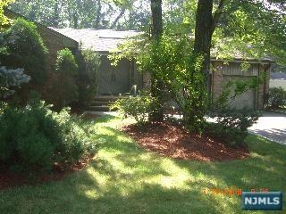 10 Laurence Ct - Photo 2 of 12