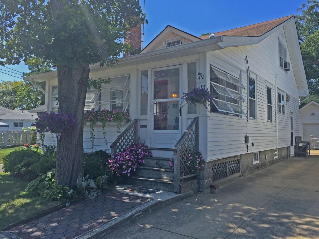 1823 Greenwood Terrace - Photo 2 of 14