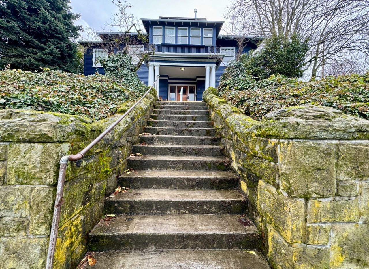 014001 Sullivan's Gulch Apartments 2210 Ne Weidler St, Portland, OR