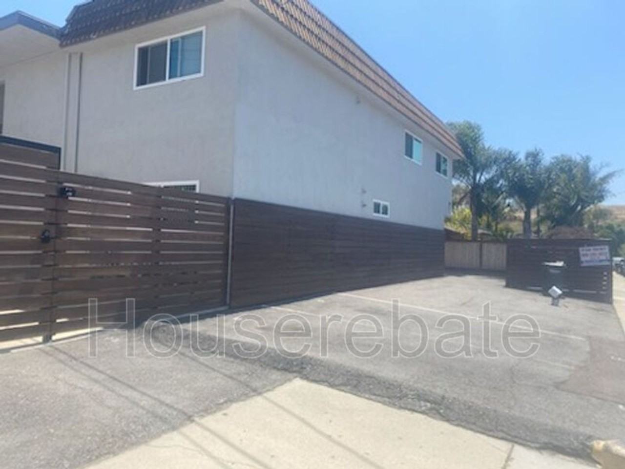 141 Johnston Apartment Homes - Photo 2 of 14