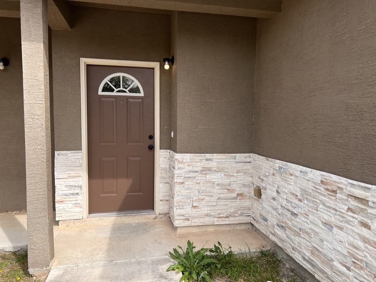 16808 Dancing Ava - Photo 2 of 32