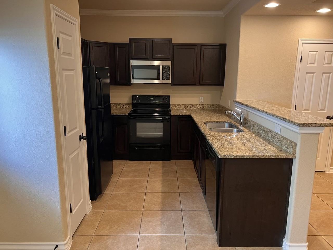 16808 Dancing Ava - Photo 7 of 32