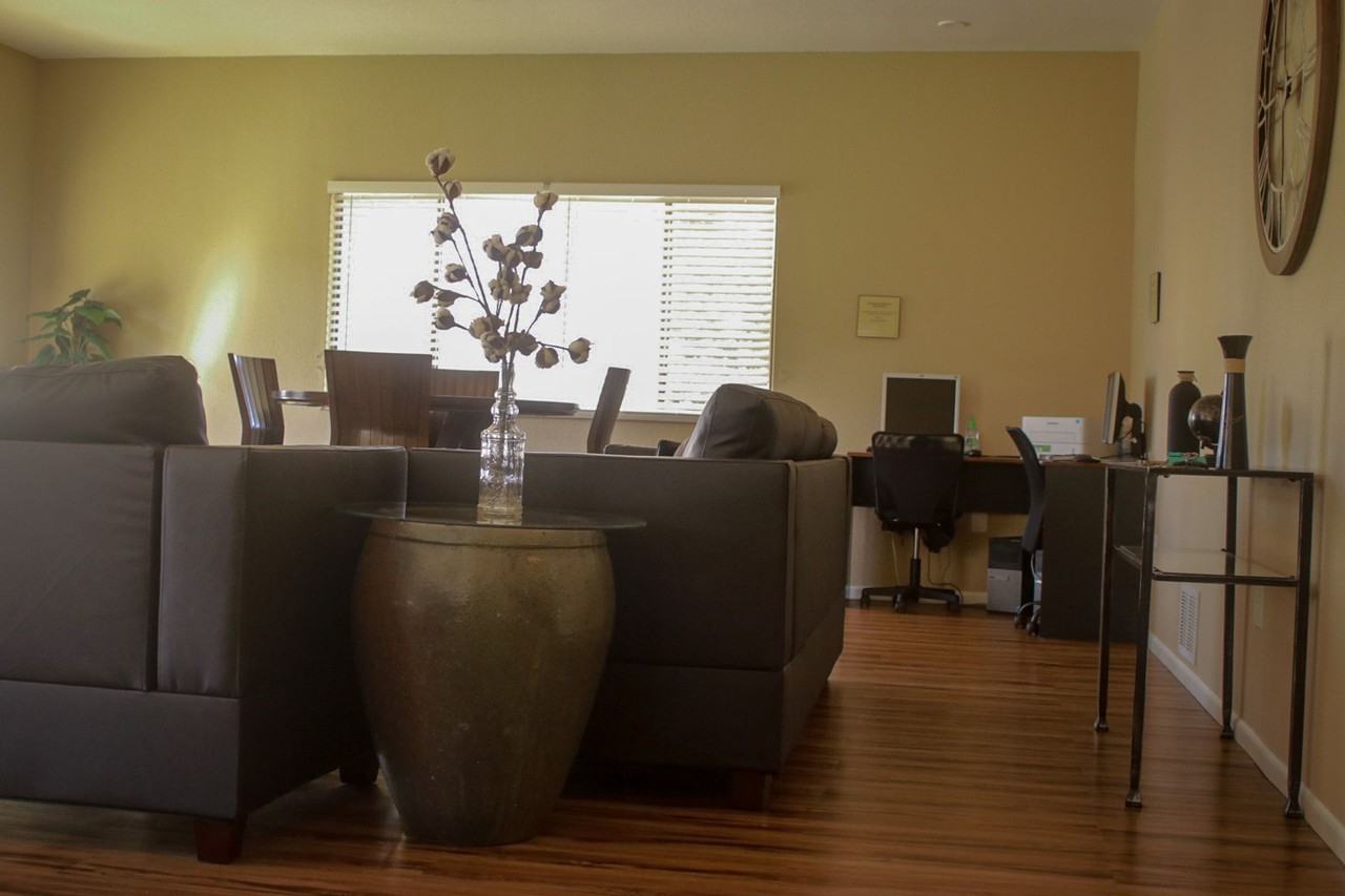 Grand West at Covington - Photo 4 of 43