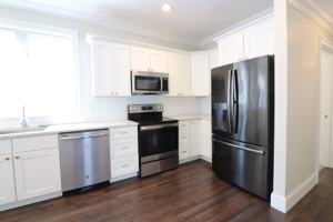 featured image of 140 Minden St #2