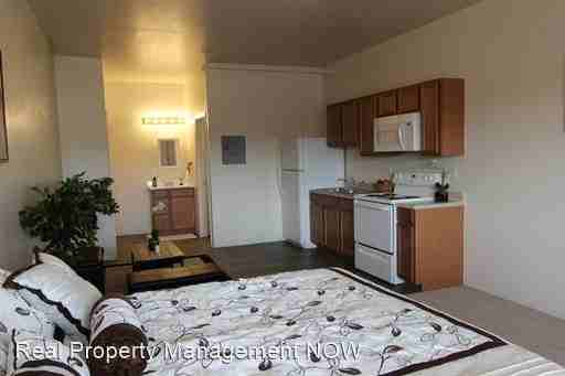 1229 N 23rd ST - Photo 3 of 4