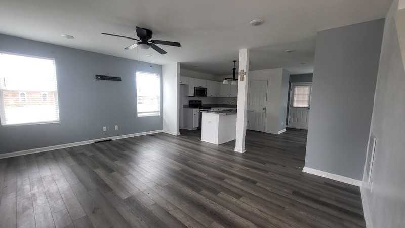 123 Pleasant Hill St - Photo 2 of 19