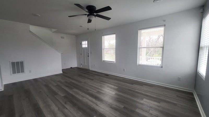 123 Pleasant Hill St - Photo 3 of 19