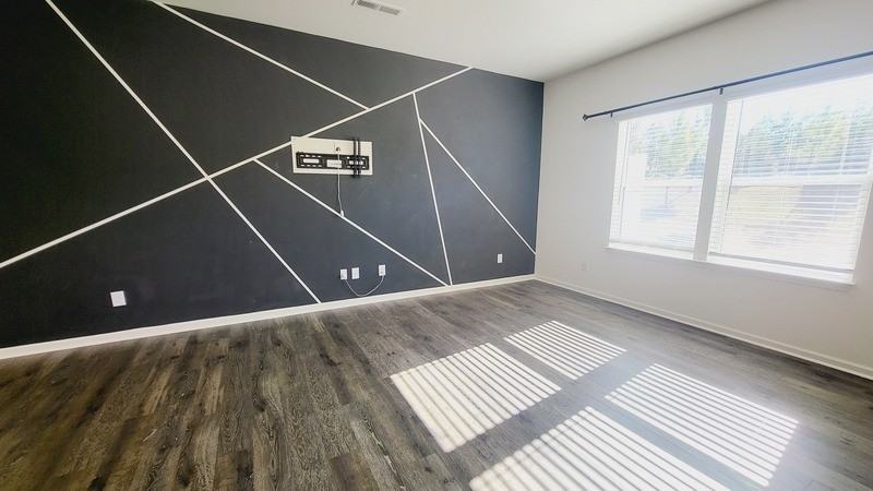 7573 Hartsfield Dr - Photo 3 of 19