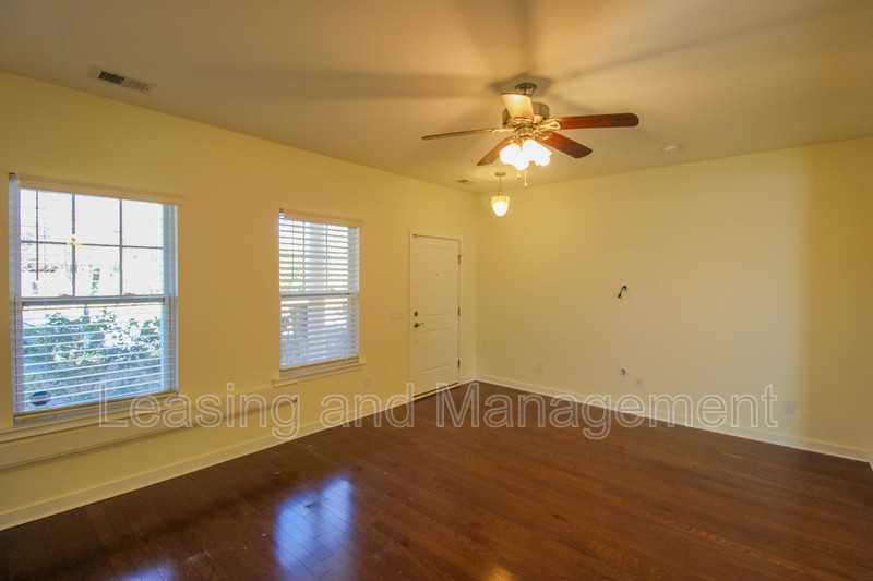4946 Ballantine Dr - Photo 3 of 19