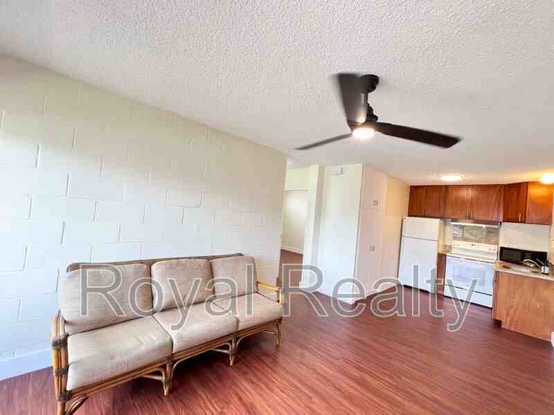 1335 Wilder Ave #304 - Photo 3 of 12