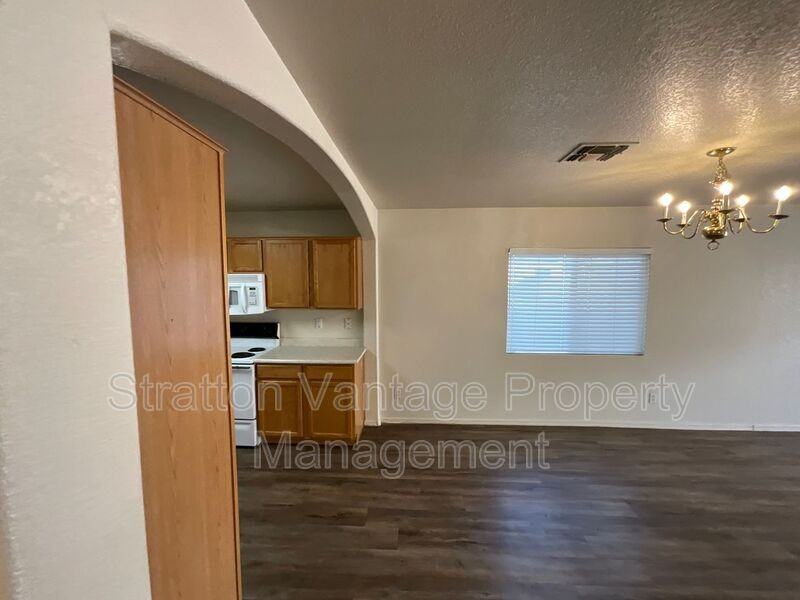 2643 S 84th Gln - Photo 4 of 23