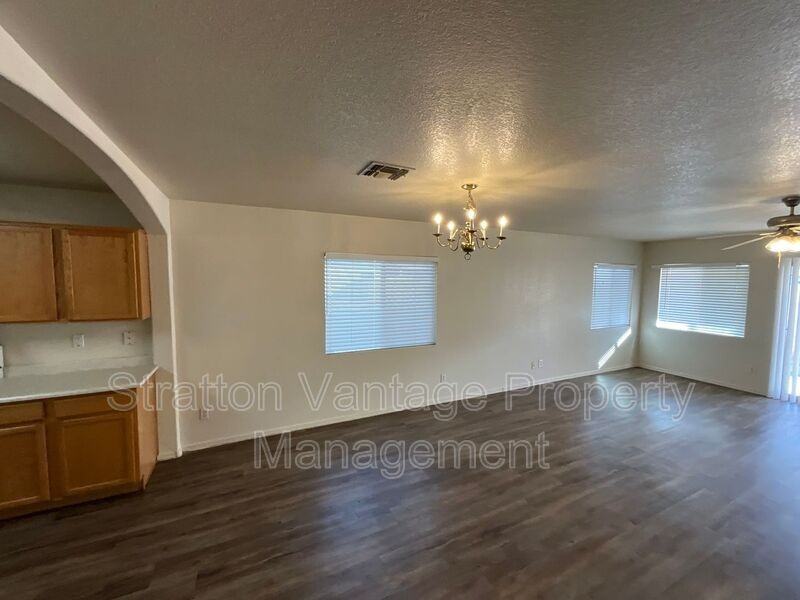 2643 S 84th Gln - Photo 5 of 23
