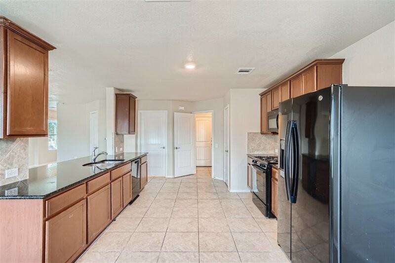 7112 Razors Edge Dr - Photo 4 of 27