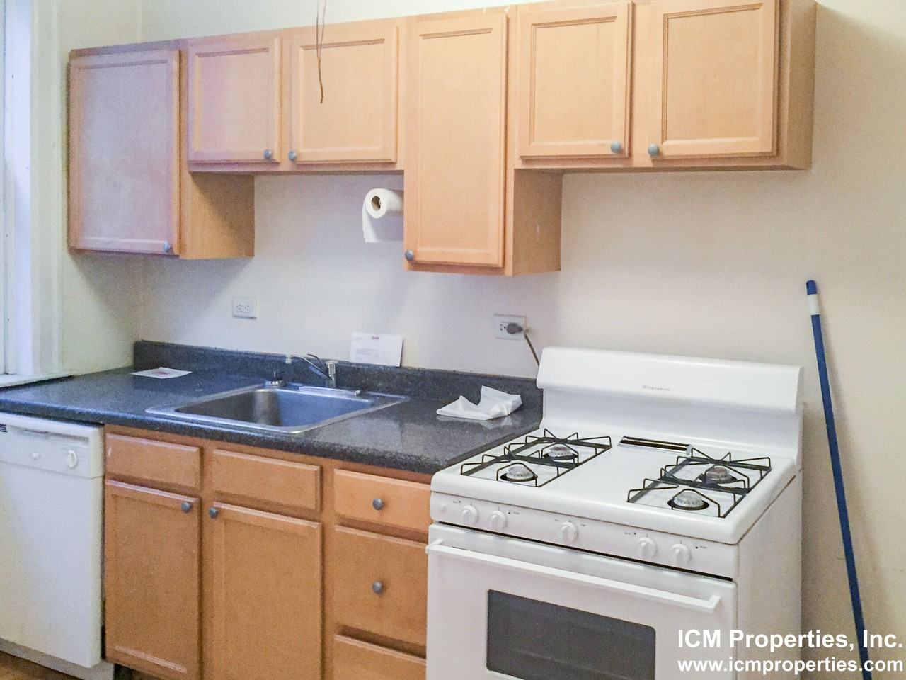 2000 W Foster Ave #2010-1D - Photo 2 of 13