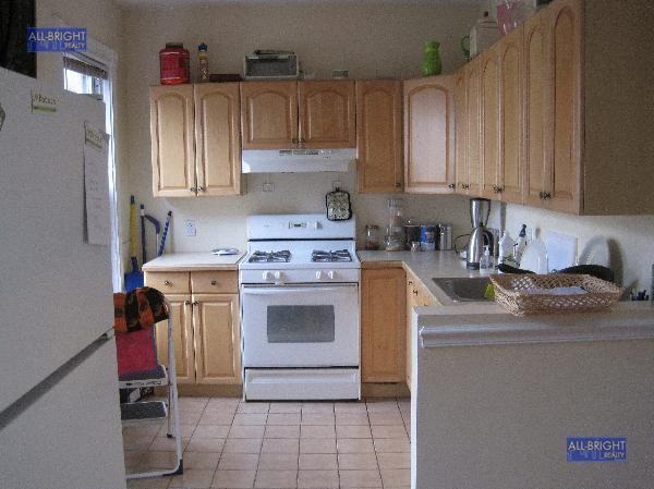 198 Green St #3 - Photo 5 of 15
