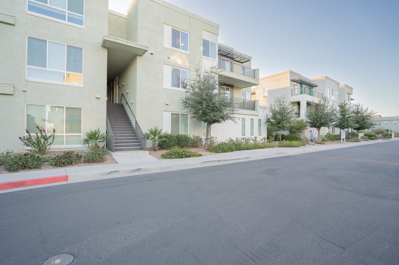 1250 N Abbey Ln #288