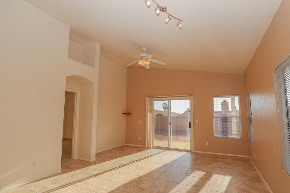 9258 E Muleshoe St - Photo 2 of 15