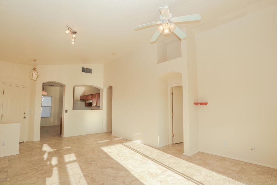 9258 E Muleshoe St - Photo 3 of 15