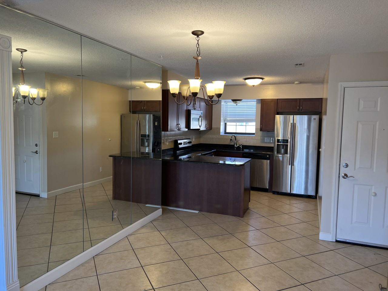 2304 Yellowstone Park Ct #F - Photo 2 of 11