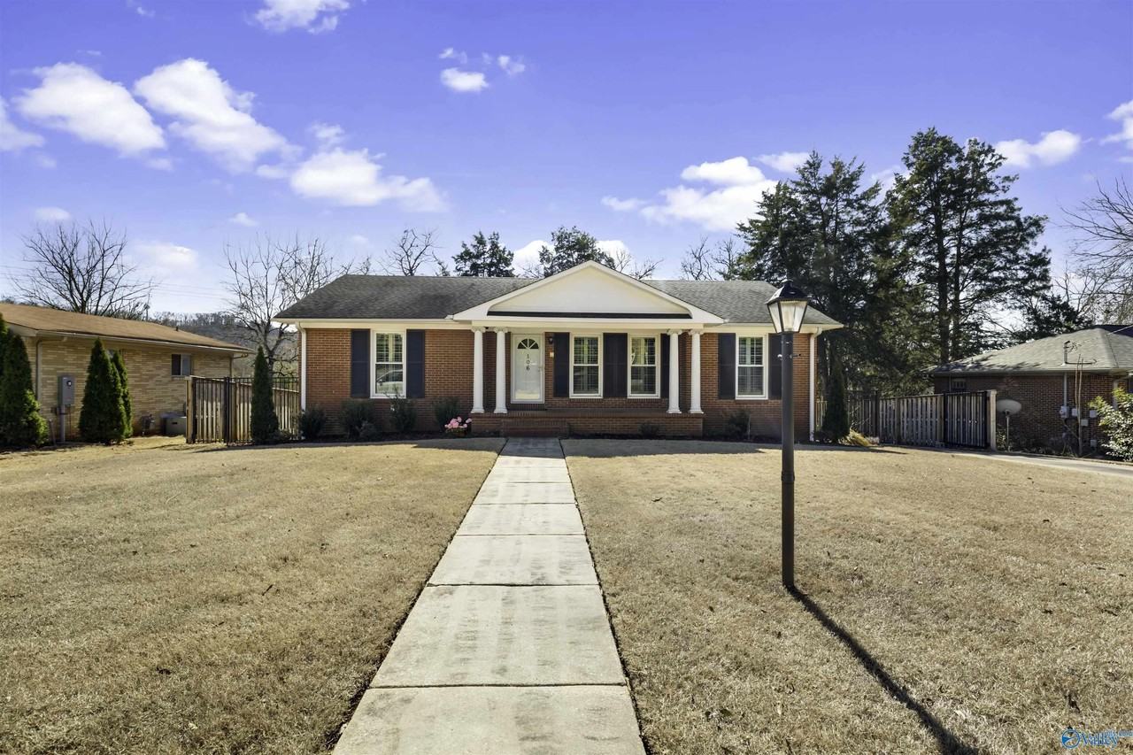 106 Robin Ln Se, Huntsville, AL 35802 3 Bedroom House for 3,200/month