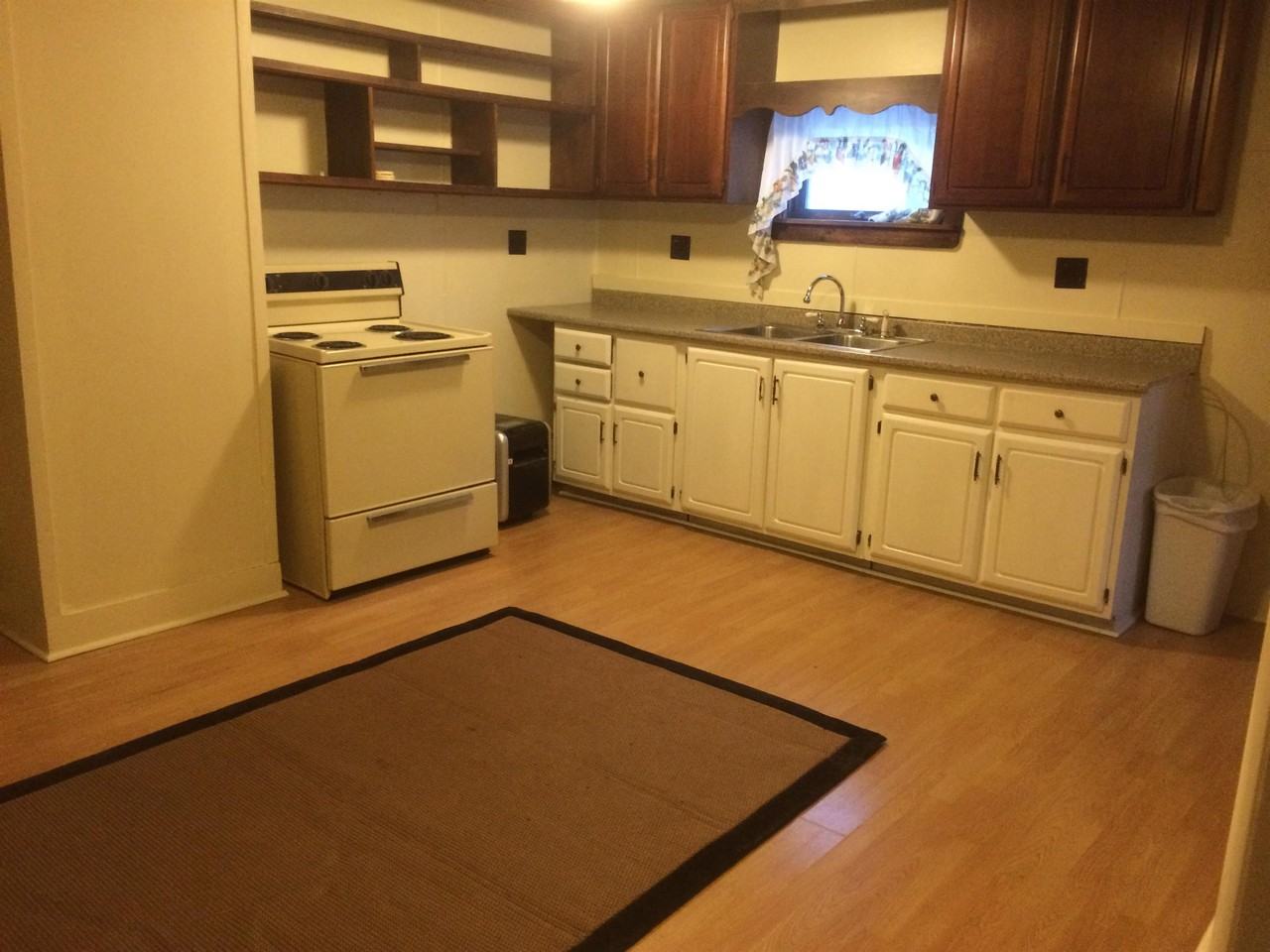 10 Shaw St #1 - Photo 2 of 11