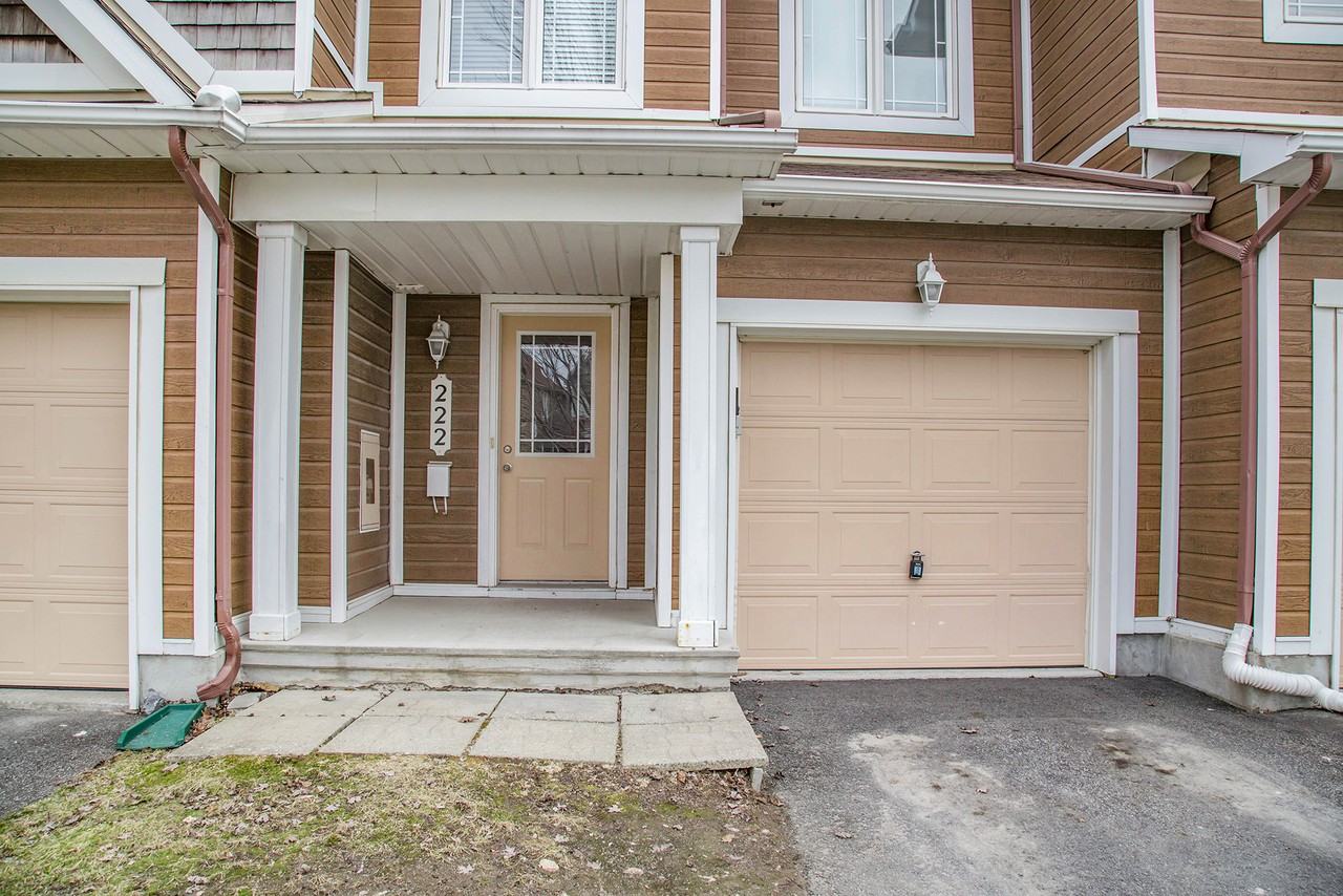 222 Meadowbreeze Drive - Photo 3 of 25