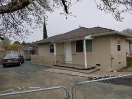 featured image of 2511 Holly Dr #BACK