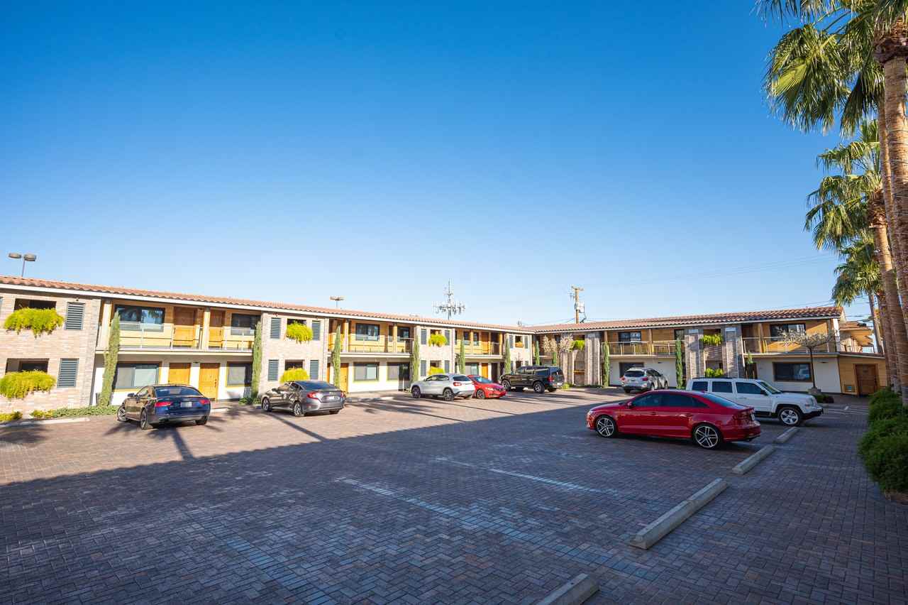 The Blvd Apartments - Photo 3 of 21