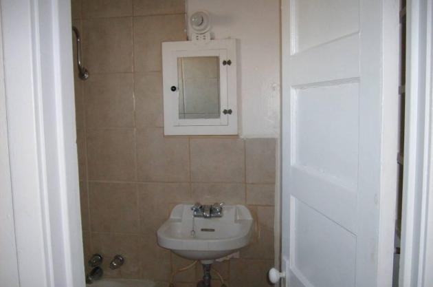 1030 North Tucson Boulevard - Photo 3 of 5