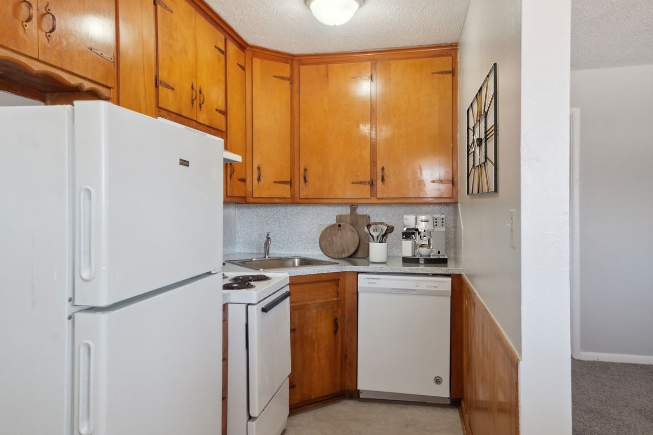 DeVille Apartments 1115 E 48th St, Tulsa, OK 74105 Zumper